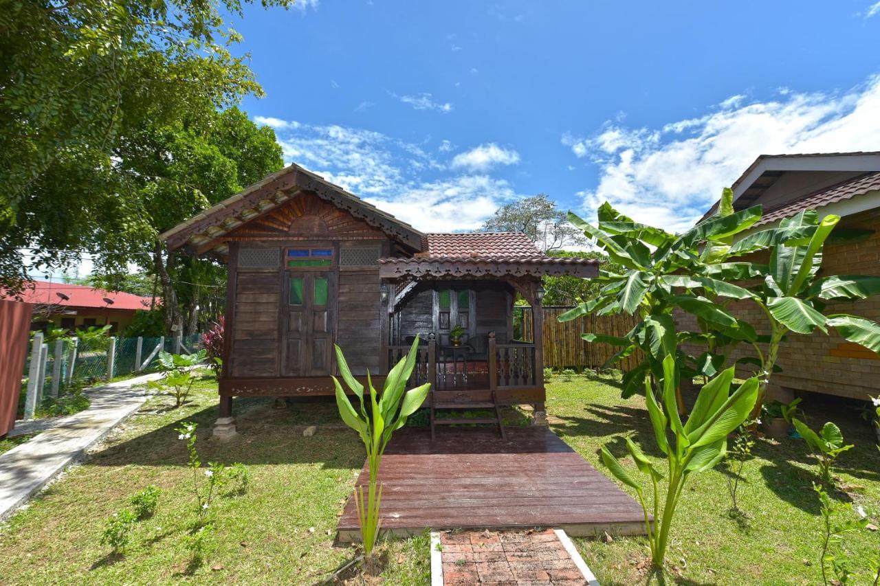 Collection O 90622 Sehijau Cenang Hotel Pantai Cenang  Exterior photo